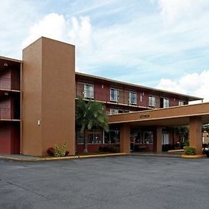 Travelodge By Wyndham Orlando At Heart Of International Drive